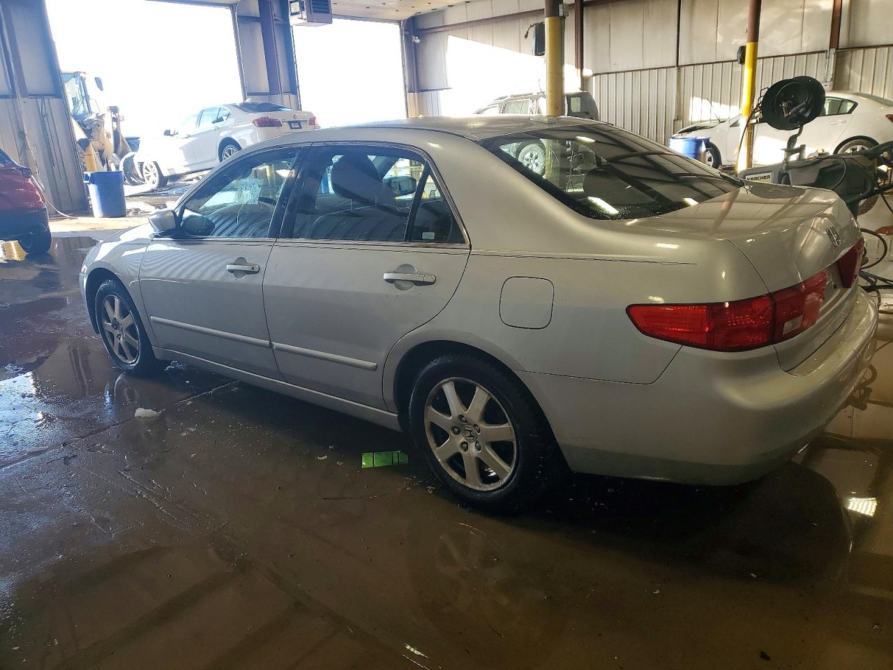 2005 HONDA ACCORD EX photo 2