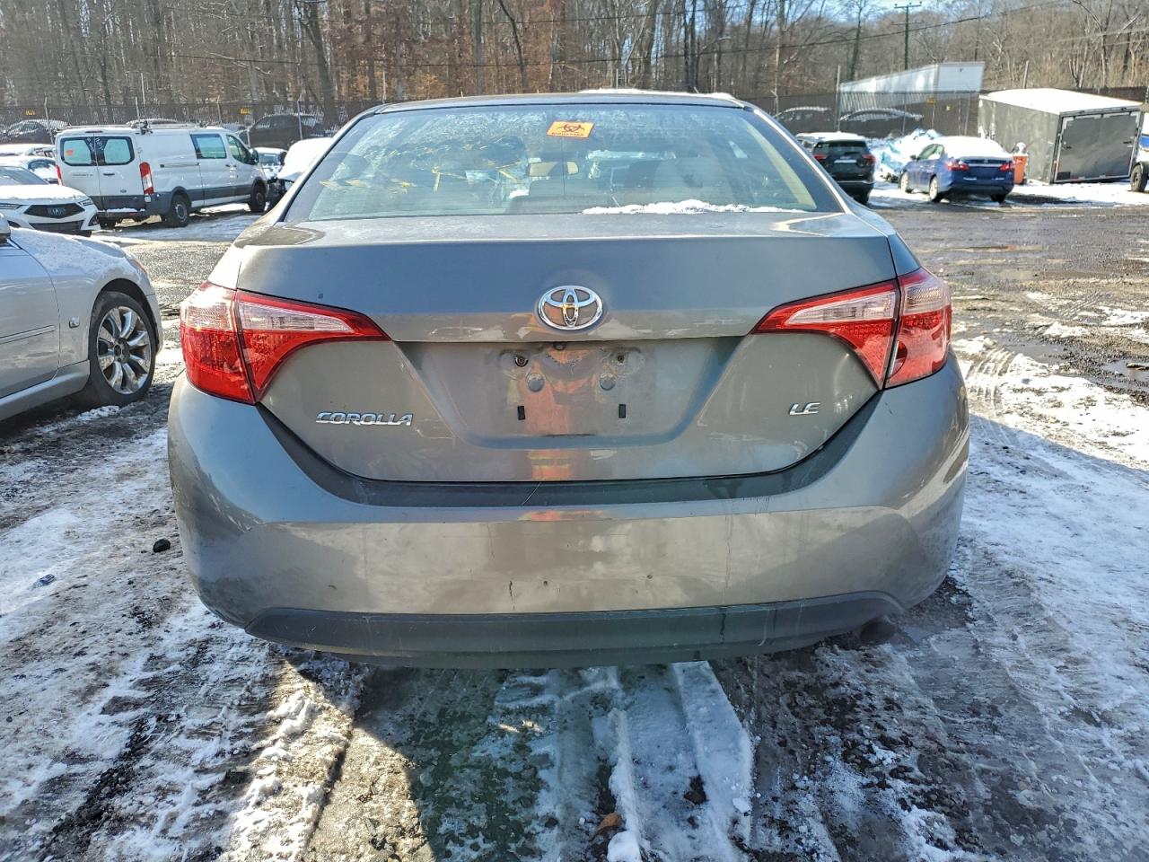 2017 TOYOTA COROLLA L photo 6