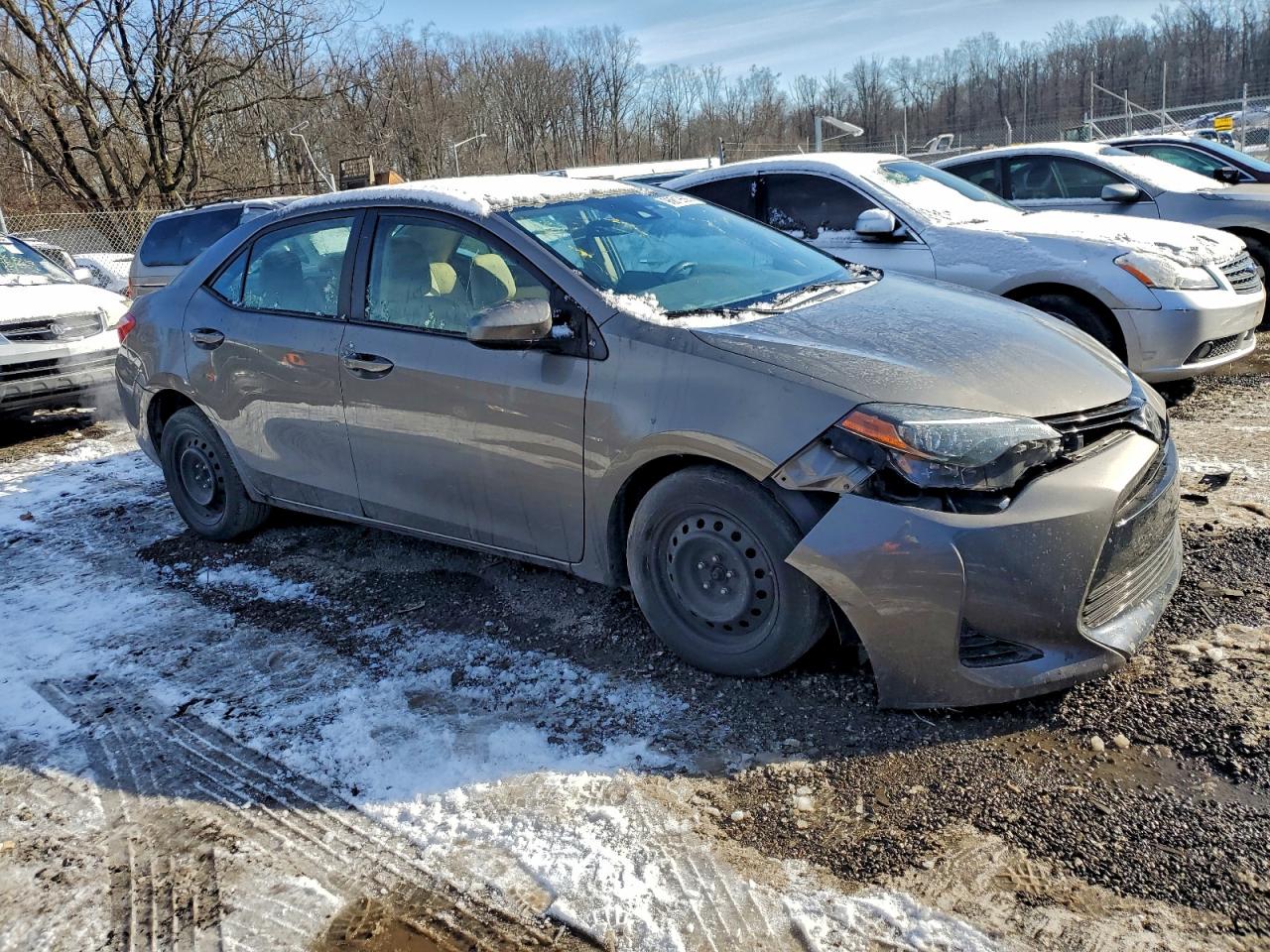 2017 TOYOTA COROLLA L photo 4