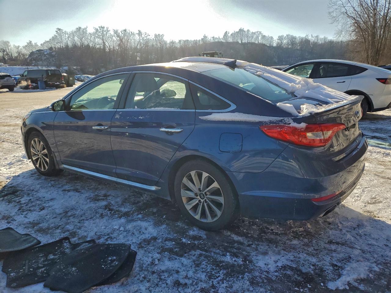2017 HYUNDAI SONATA SPORT photo 2