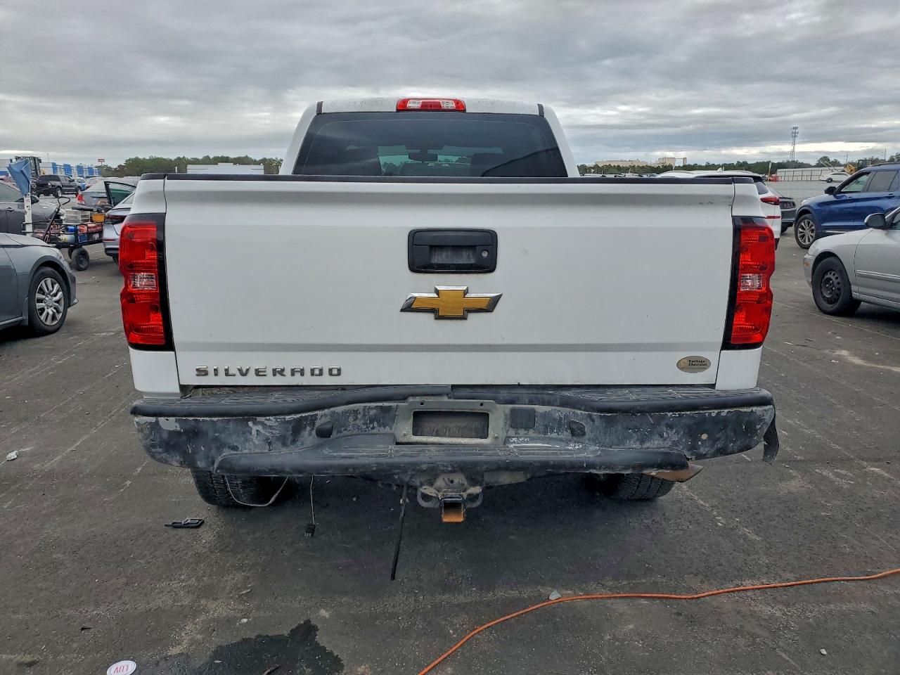 2018 CHEVROLET SILVERADO C1500 photo 6