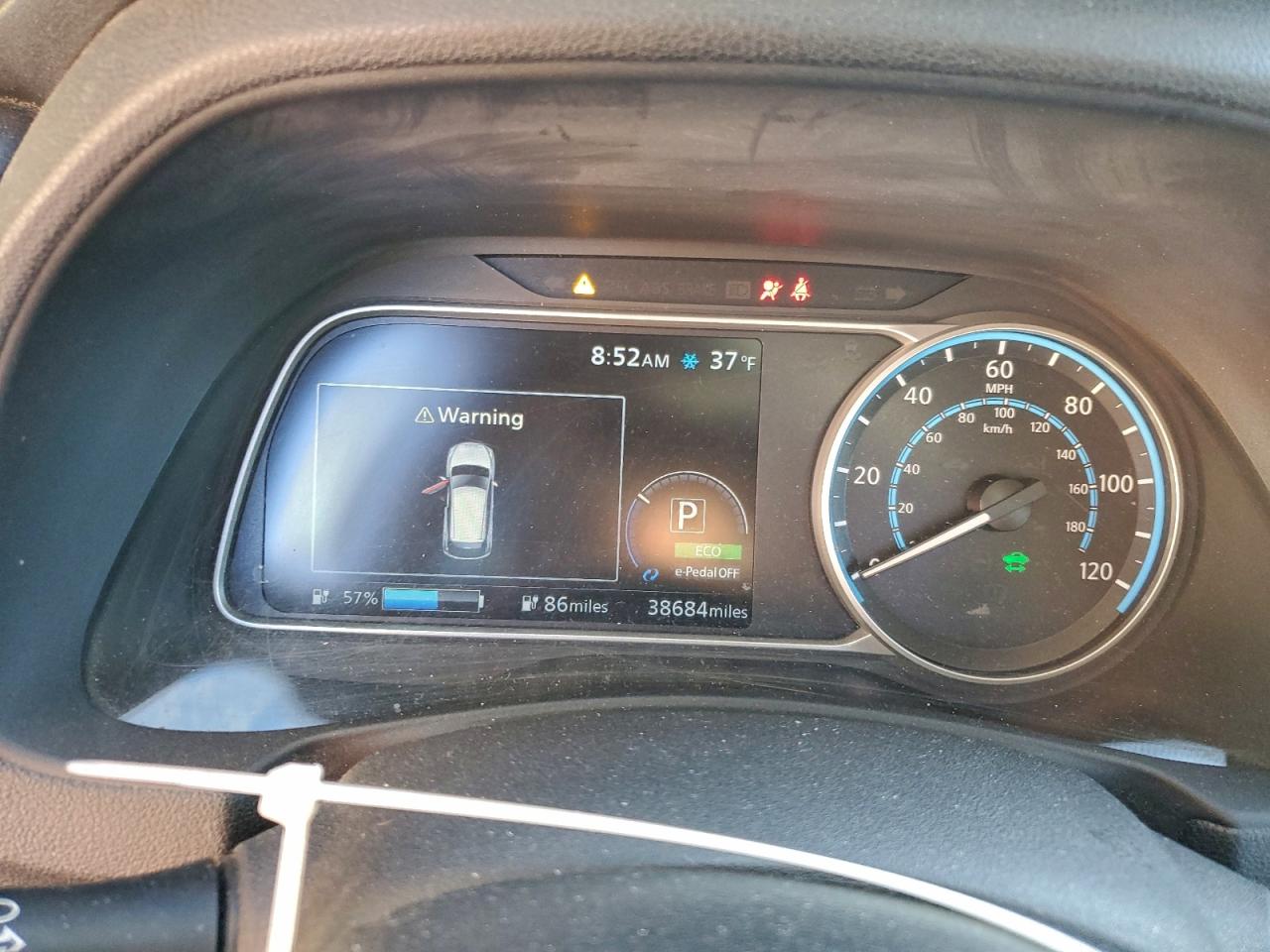 2019 NISSAN LEAF S photo 9