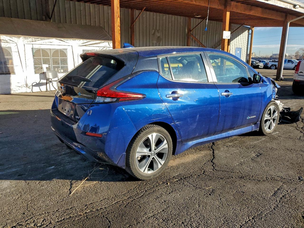 2019 NISSAN LEAF S photo 3