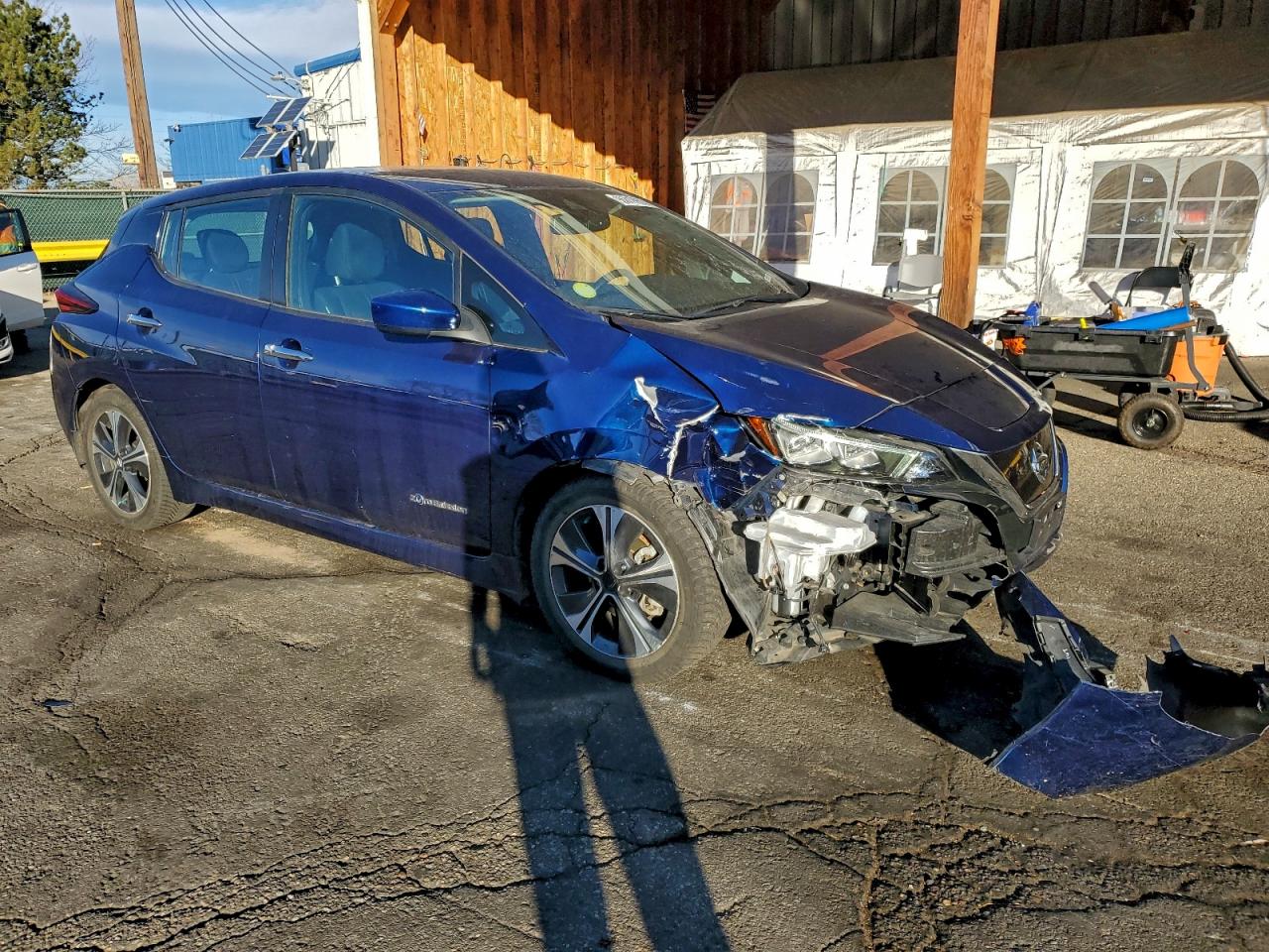 2019 NISSAN LEAF S photo 4