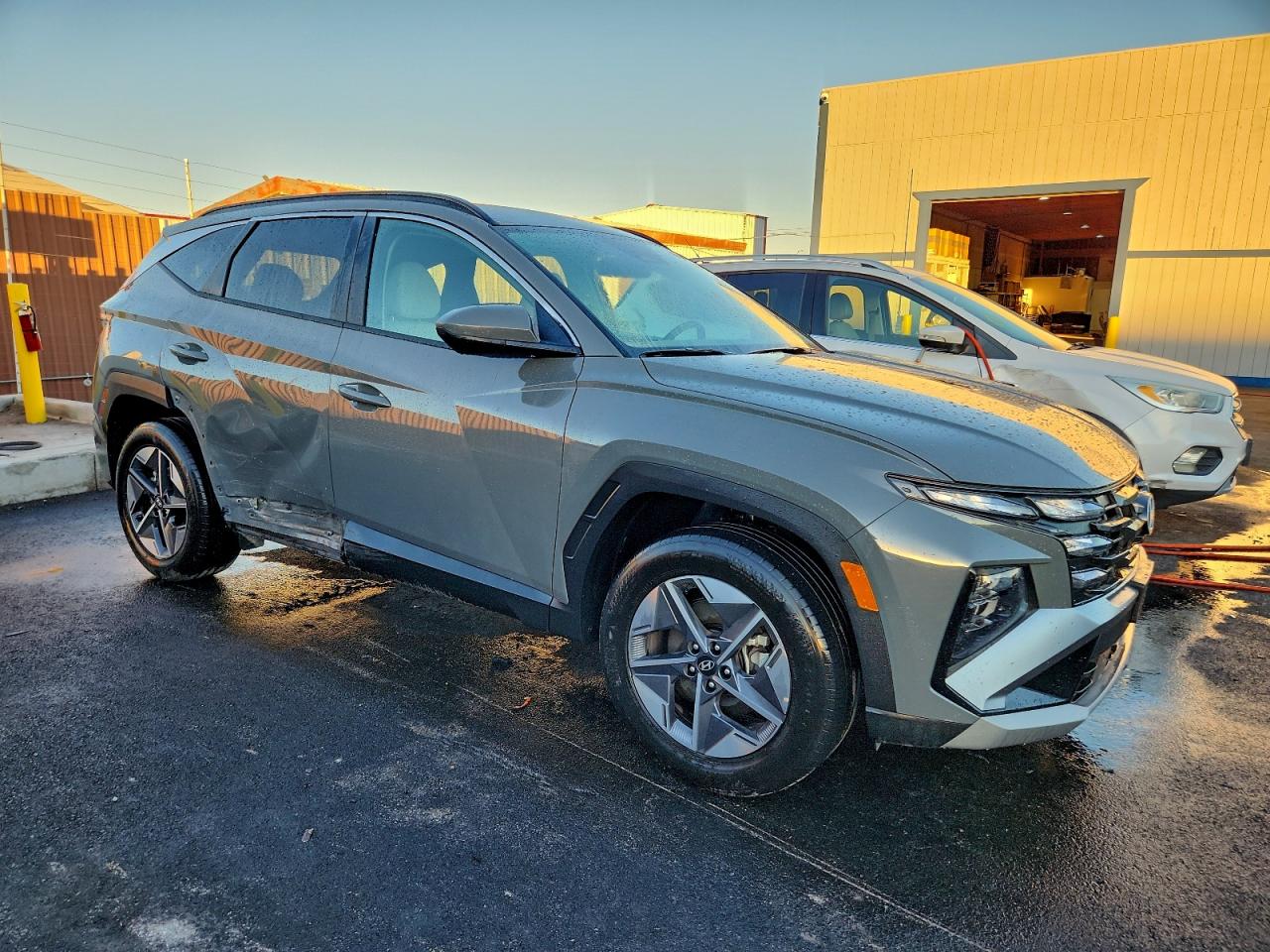 2025 HYUNDAI TUCSON SEL photo 4