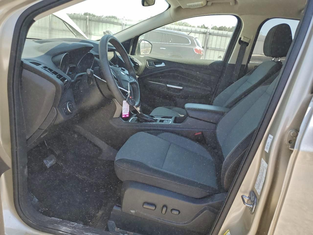 2017 FORD ESCAPE SE photo 7