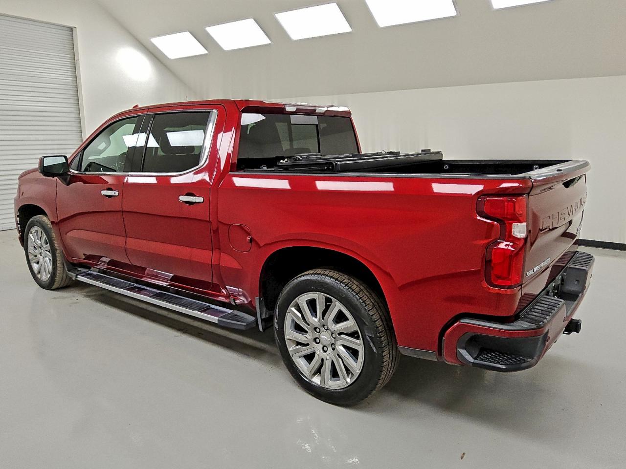 2019 CHEVROLET SILVERADO K1500 HIGH COUNTRY photo 2