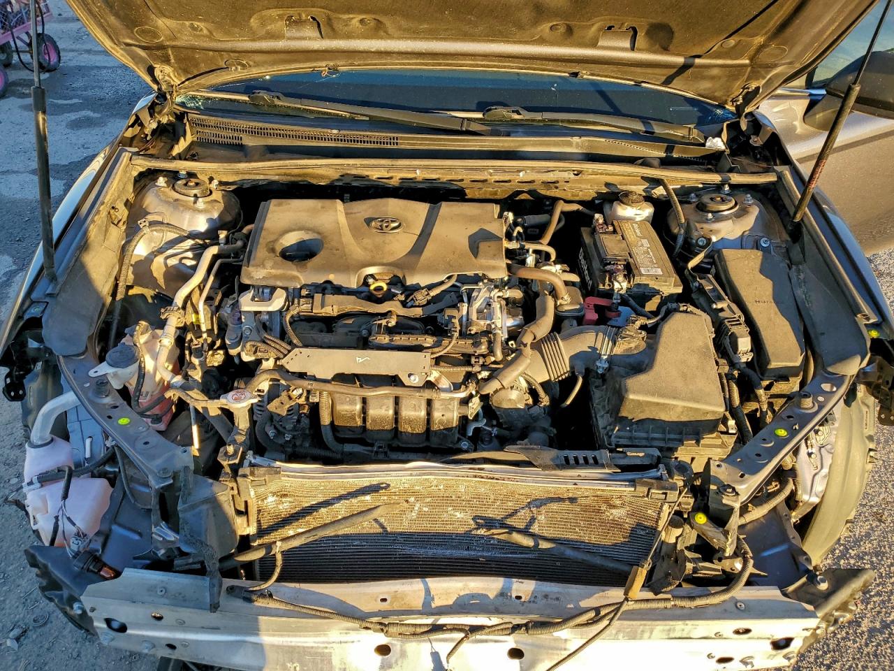 2020 TOYOTA CAMRY SE photo 11