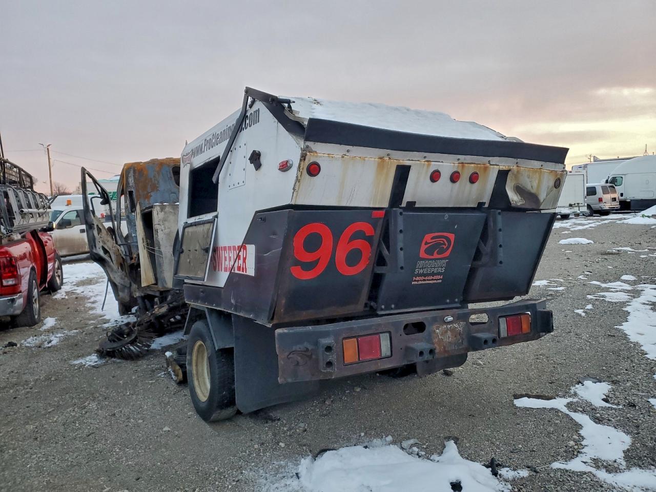 2019 ISUZU NPR SWEEPER TRUCK photo 3