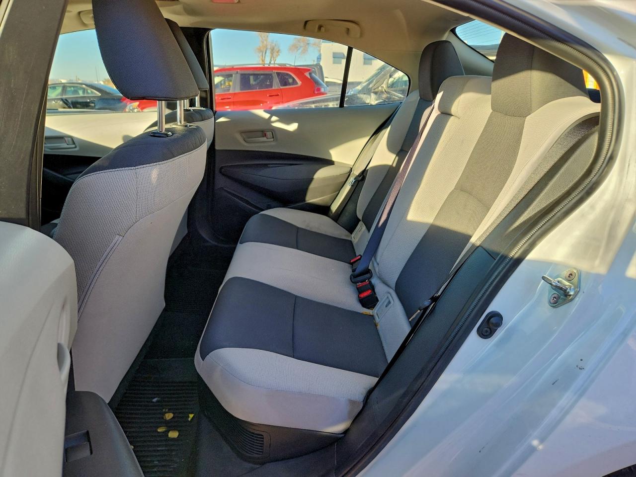 2024 TOYOTA COROLLA LE photo 10