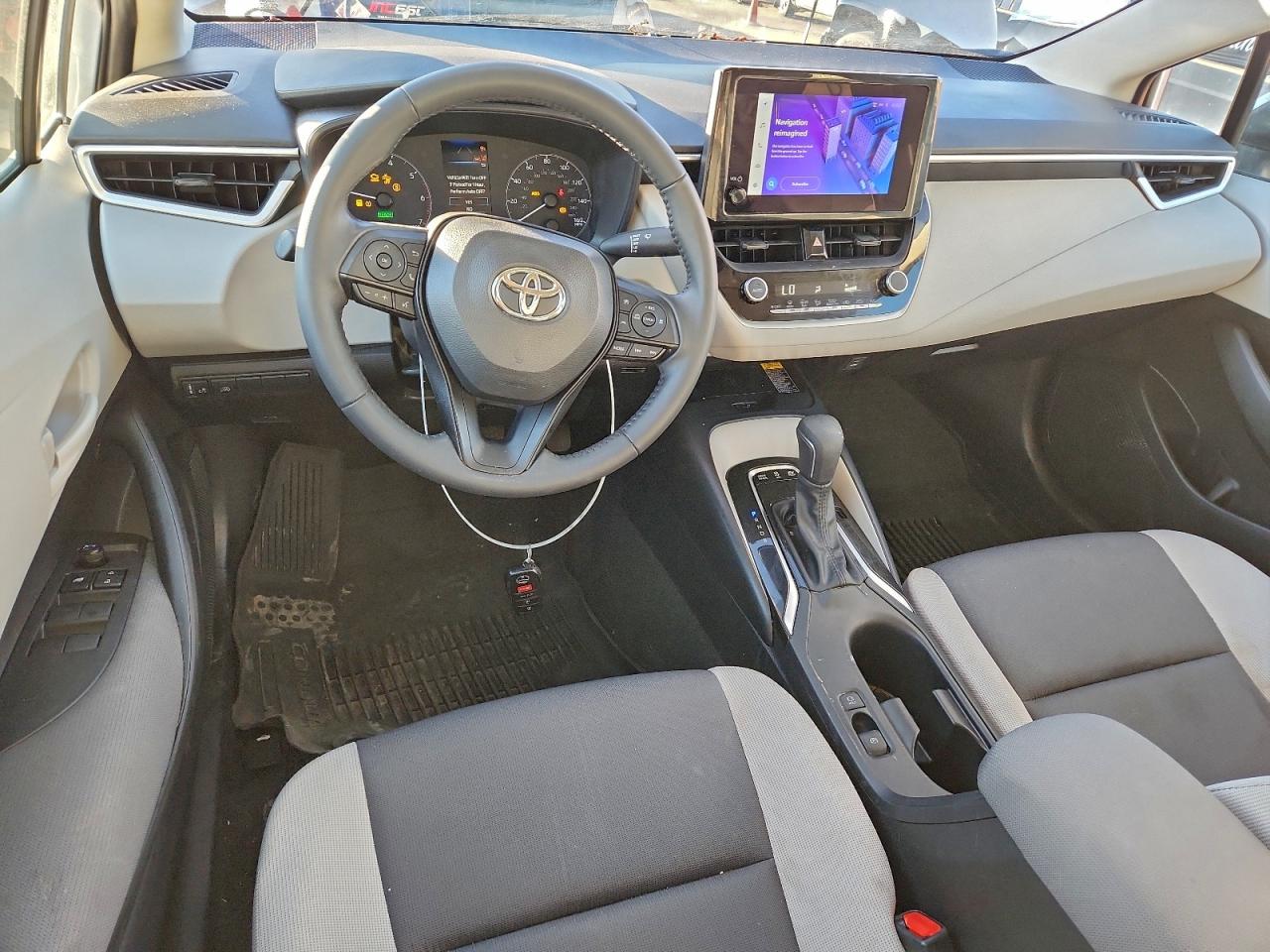 2024 TOYOTA COROLLA LE photo 8