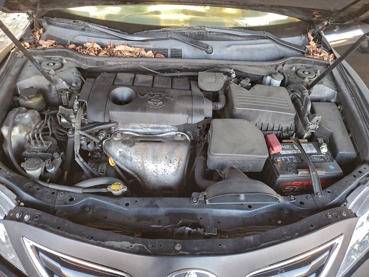 2011 TOYOTA CAMRY BASE photo 11