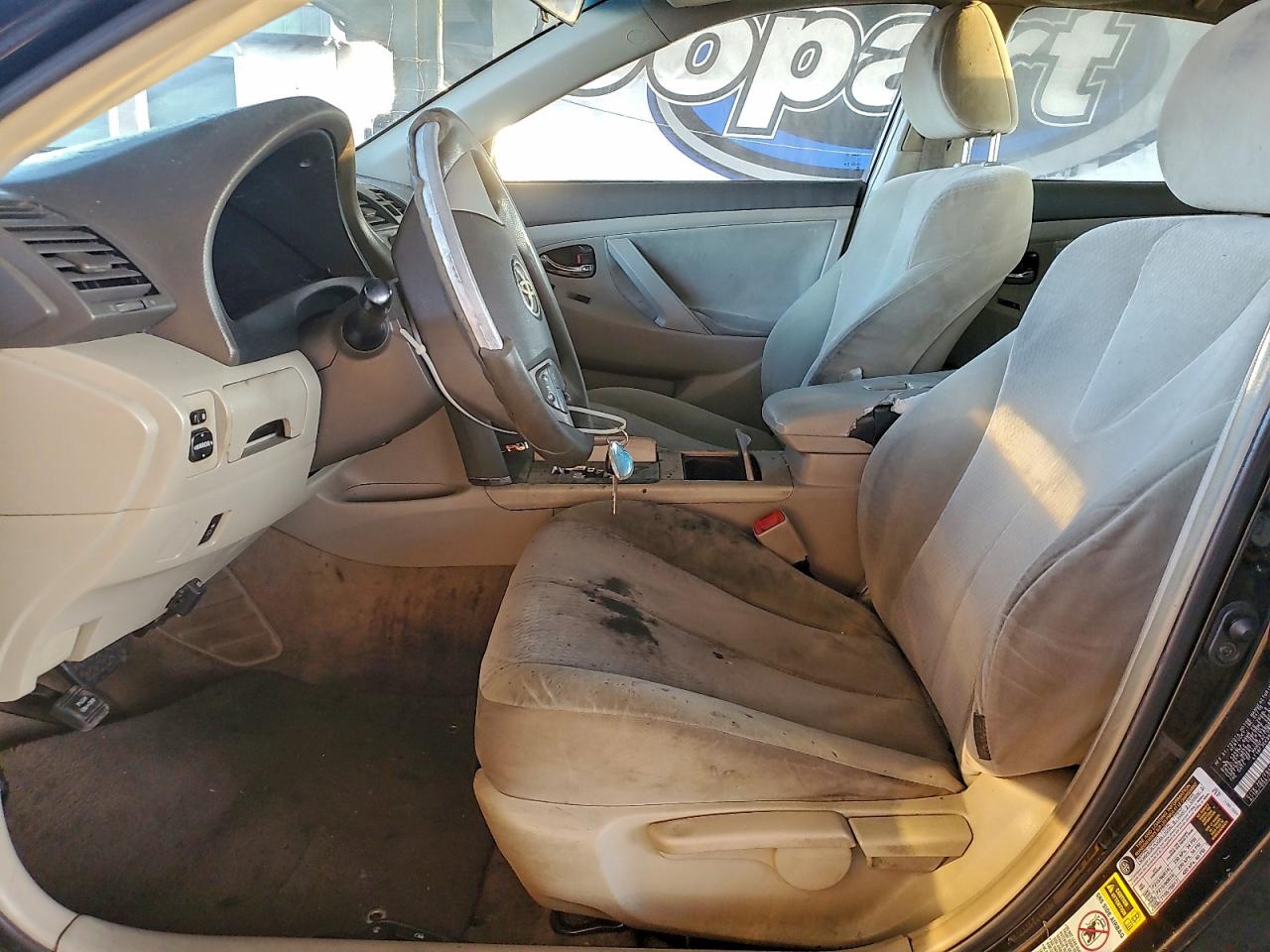 2011 TOYOTA CAMRY BASE photo 7