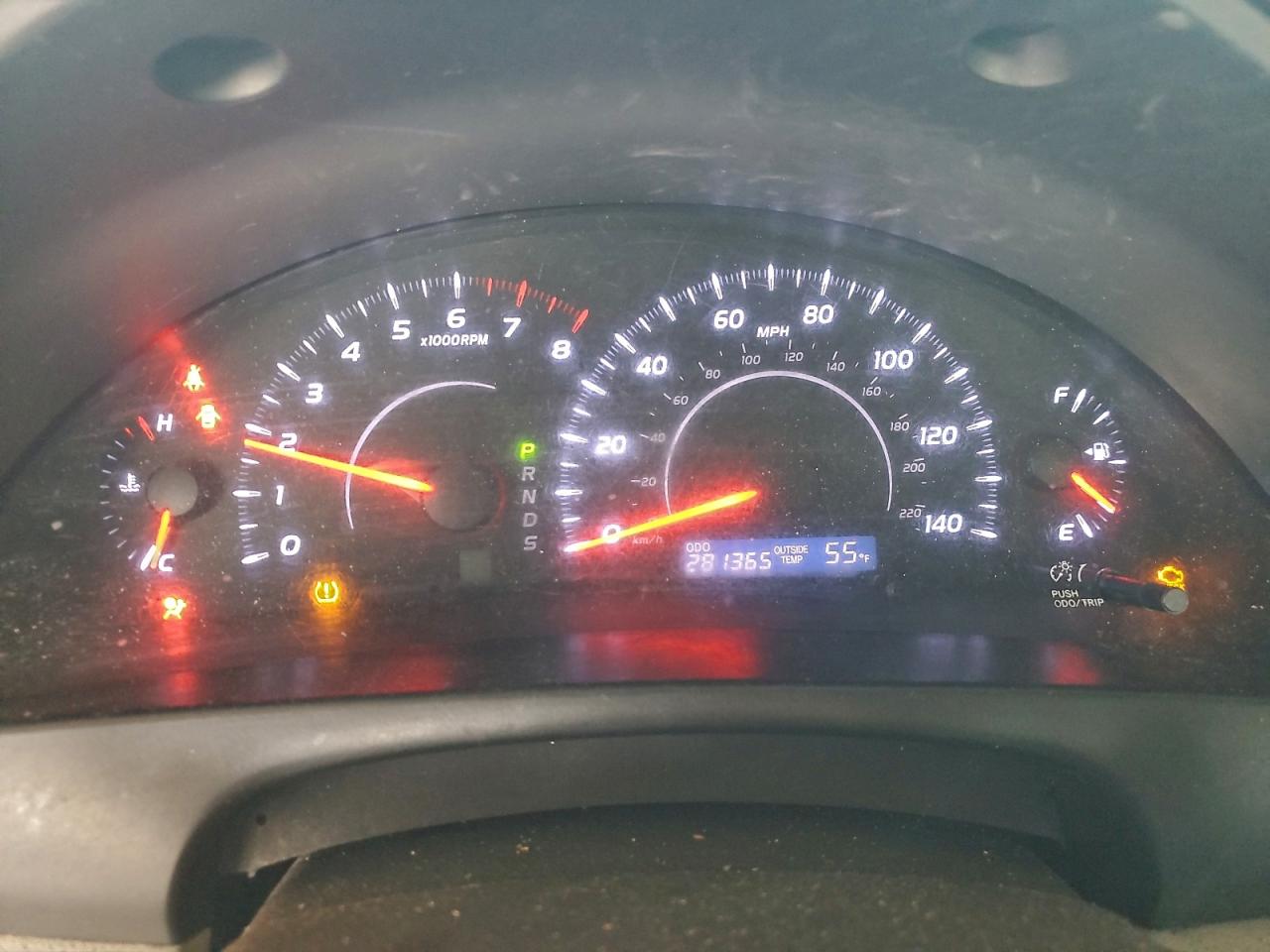 2011 TOYOTA CAMRY BASE photo 9