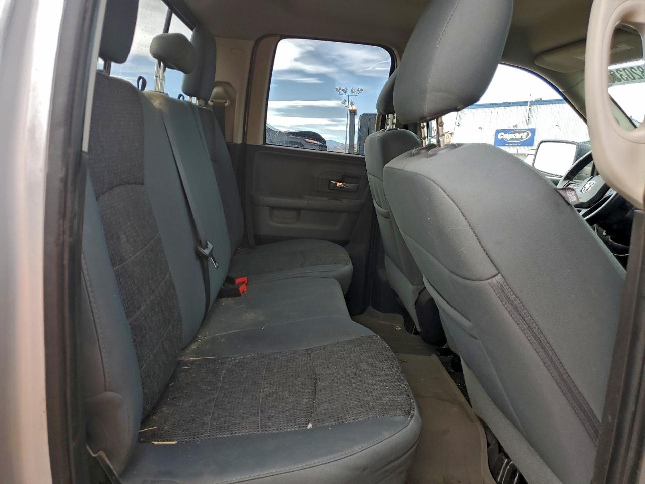 2016 RAM 1500 SLT photo 10