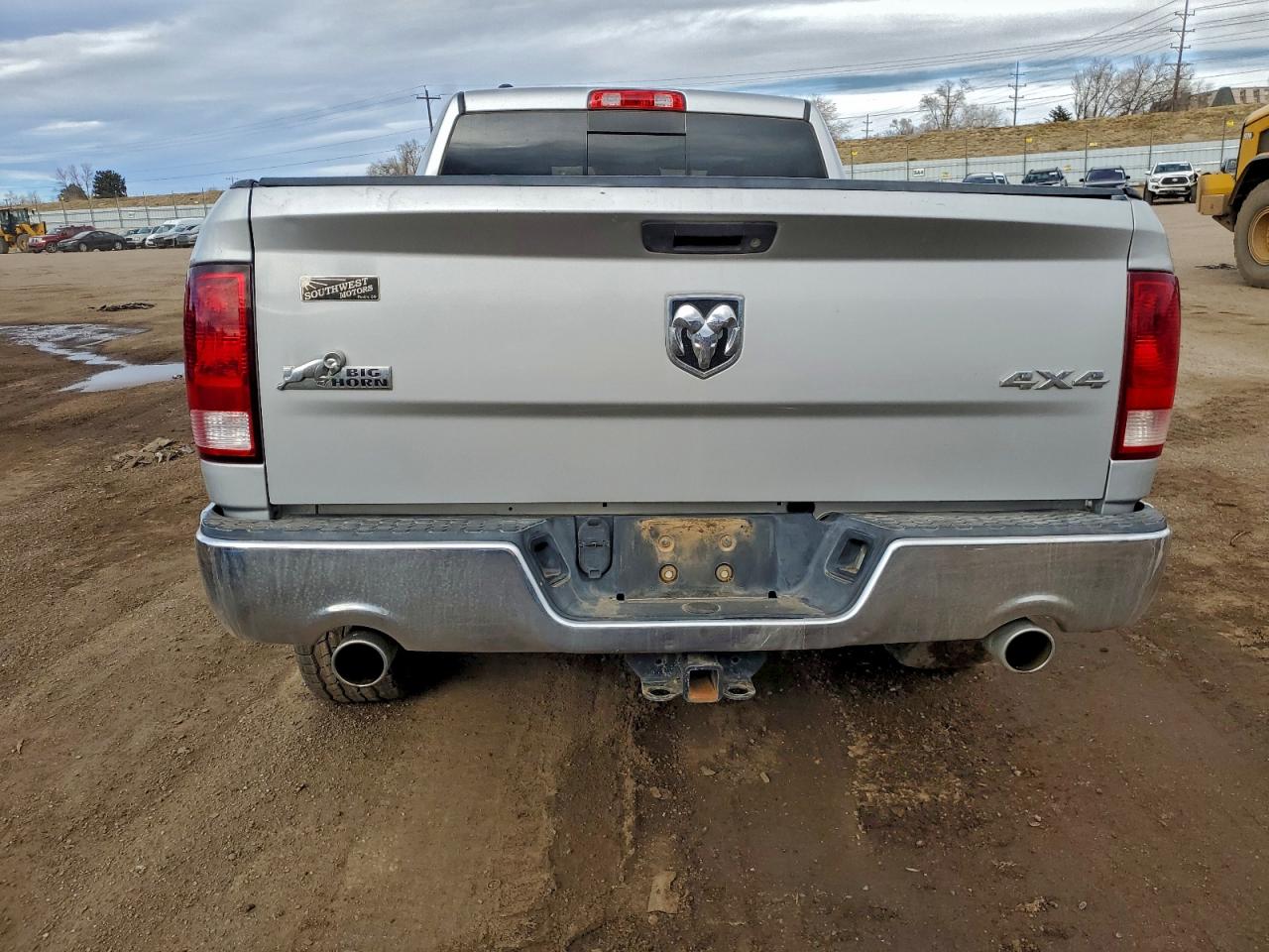 2016 RAM 1500 SLT photo 6