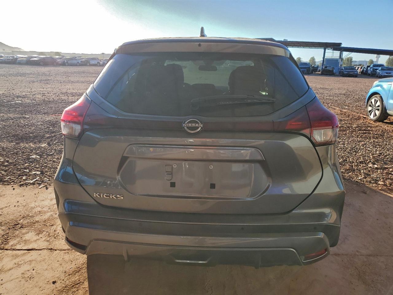 2022 NISSAN KICKS S photo 6