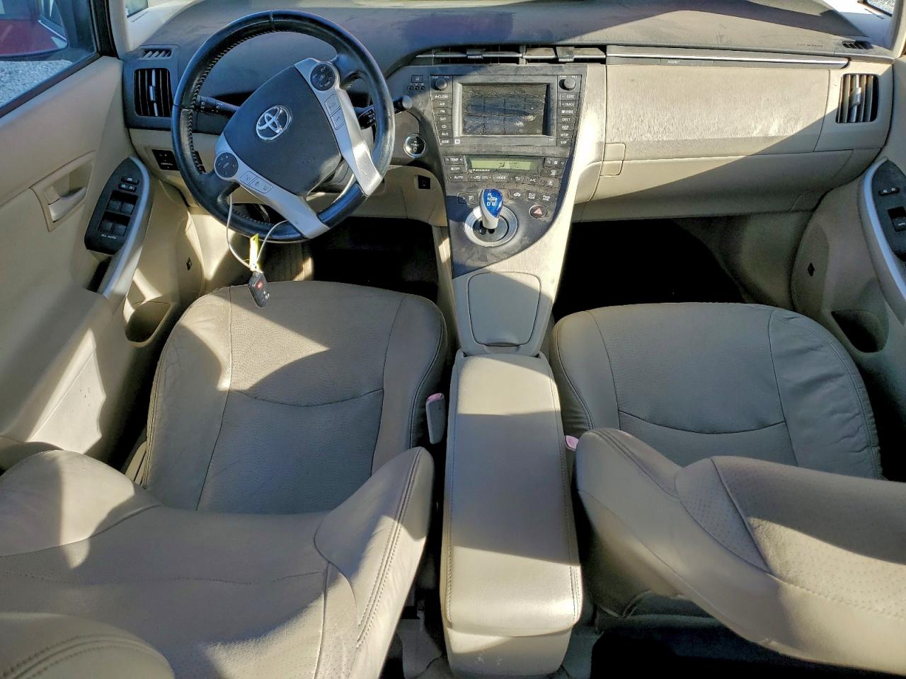2010 TOYOTA PRIUS photo 8
