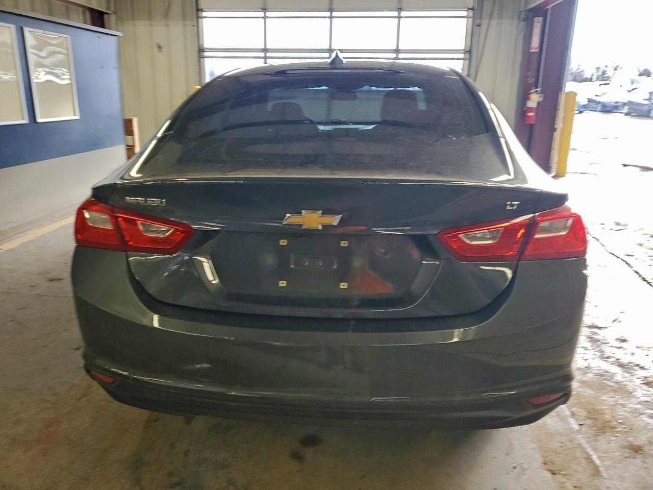 2016 CHEVROLET MALIBU LT photo 6