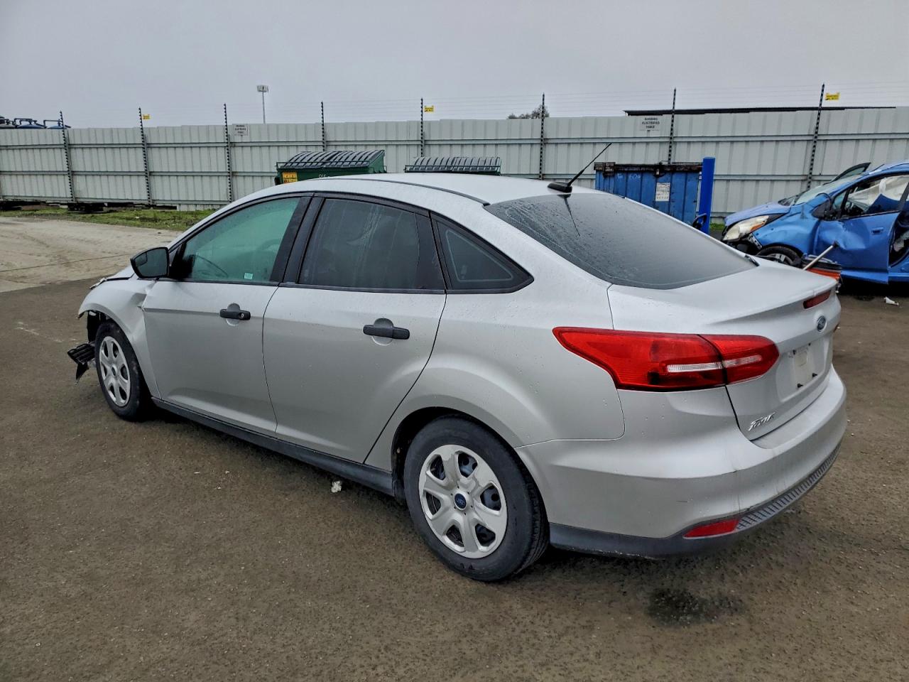 2015 FORD FOCUS S photo 2
