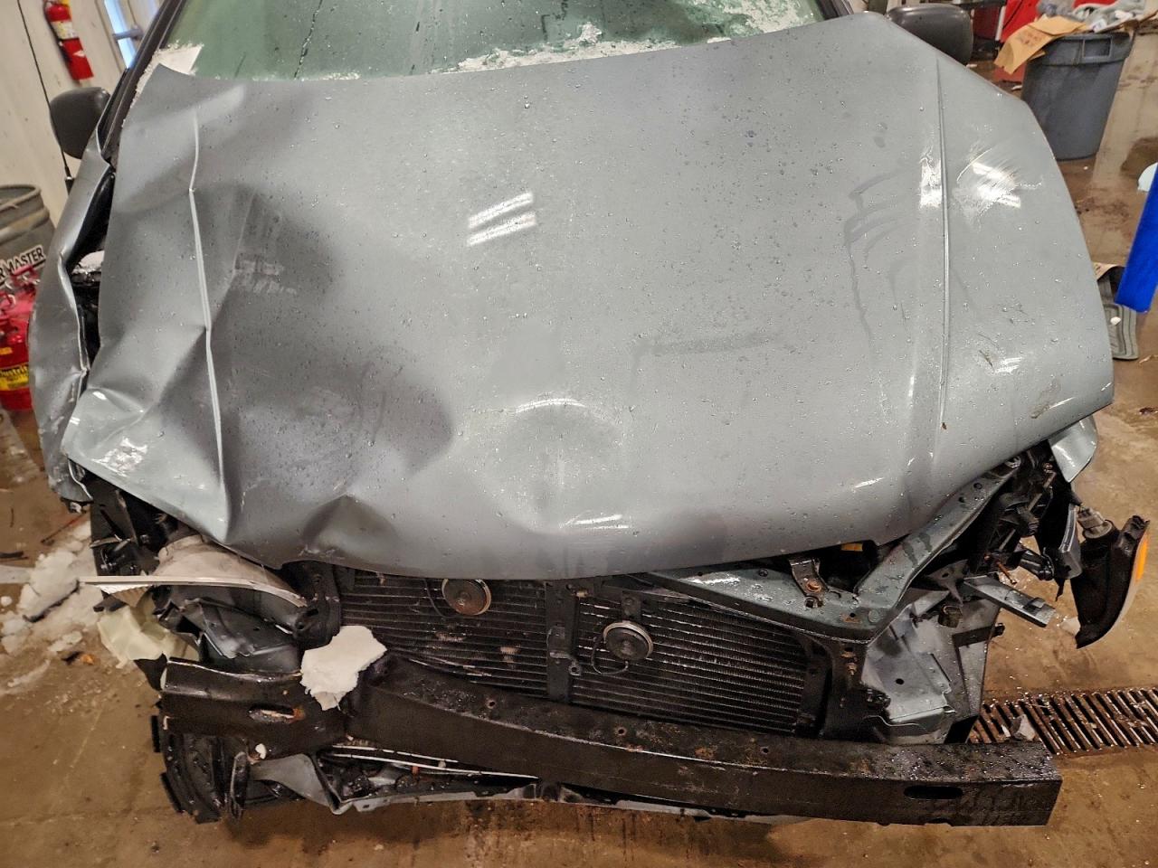 2000 TOYOTA SIENNA LE photo 12