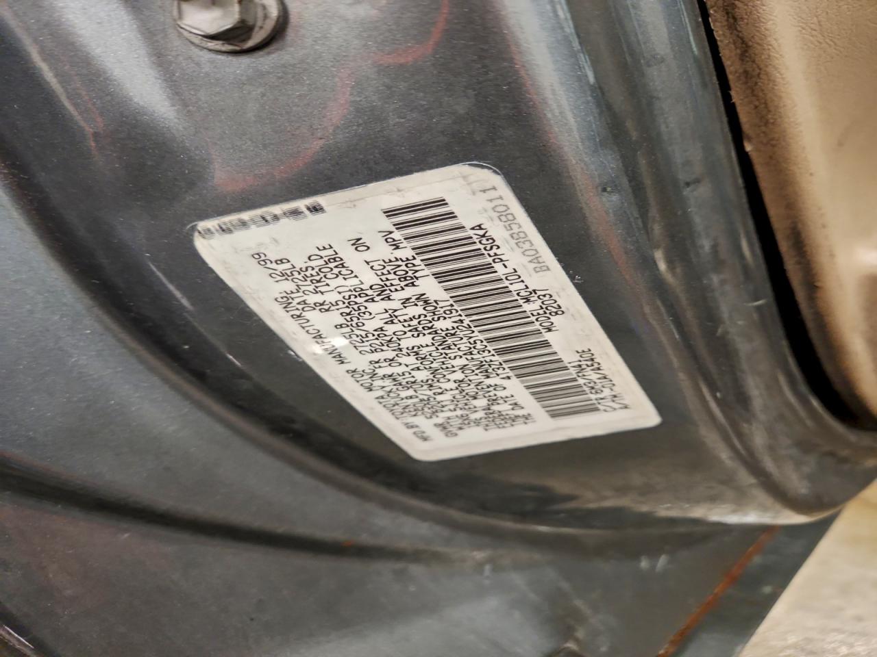 2000 TOYOTA SIENNA LE photo 13