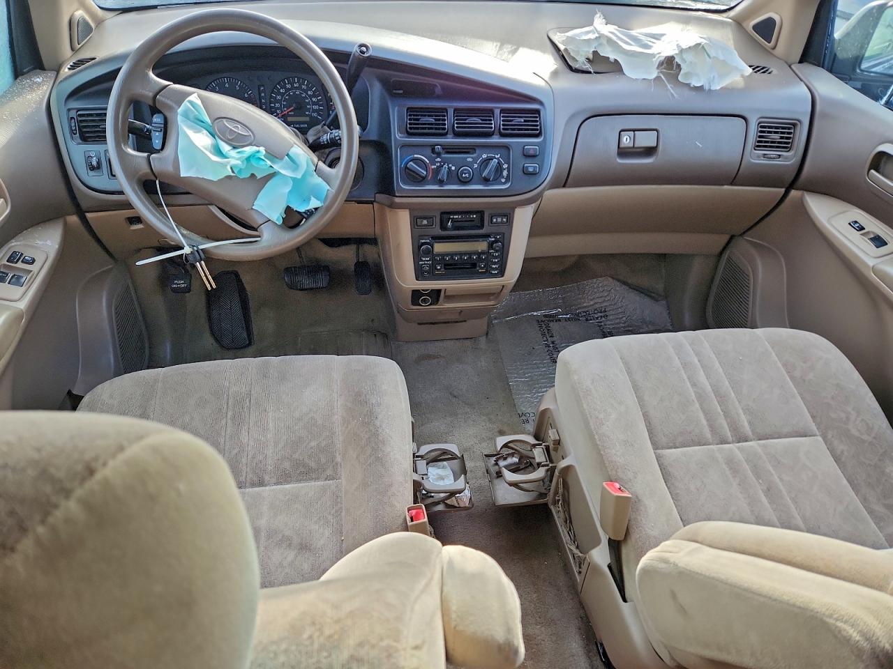 2000 TOYOTA SIENNA LE photo 8
