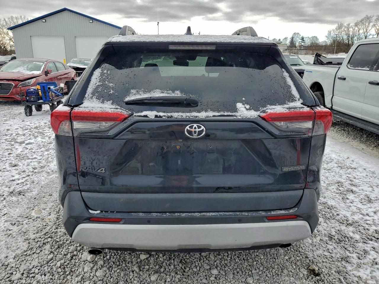 2019 TOYOTA RAV4 ADVENTURE photo 6