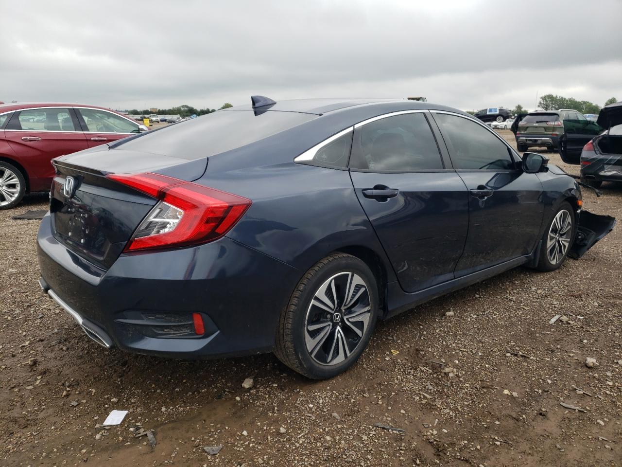 2017 HONDA CIVIC EX photo 3
