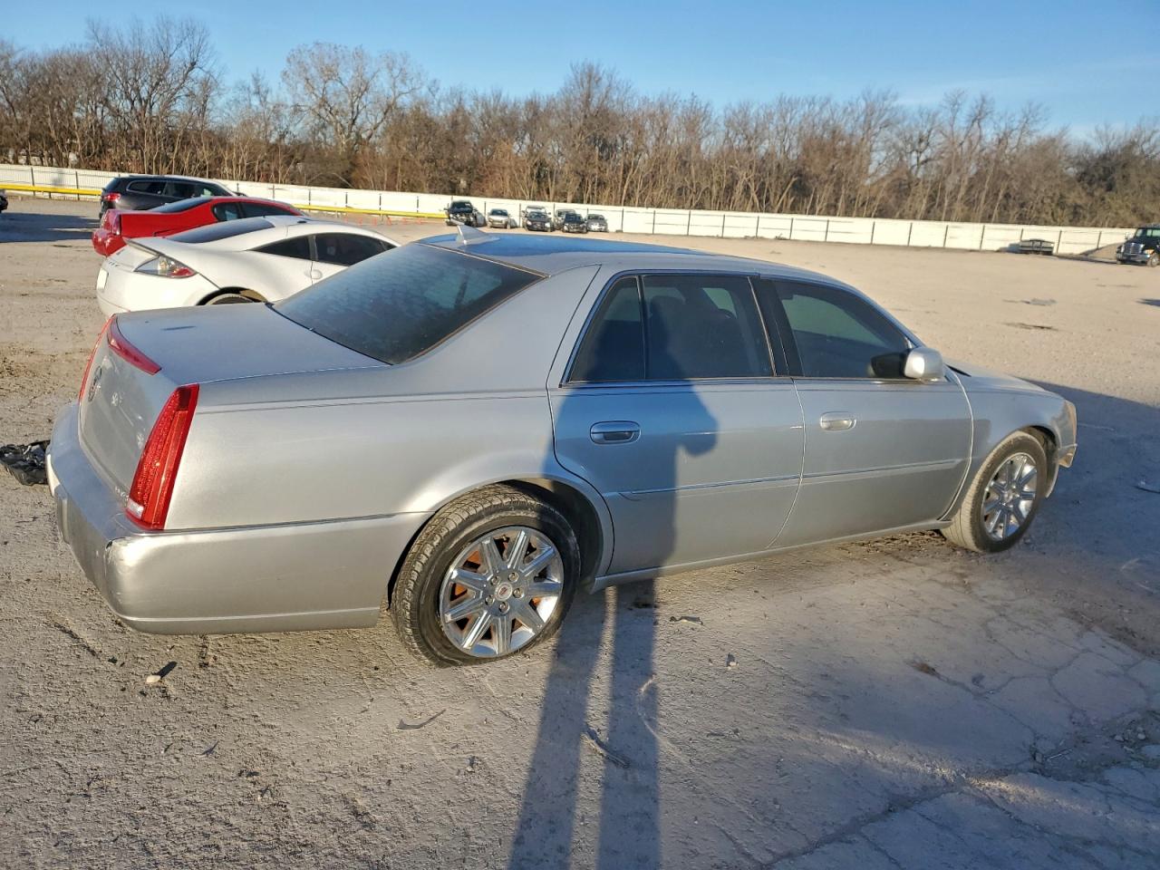 2011 CADILLAC DTS PREMIUM COLLECTION photo 3