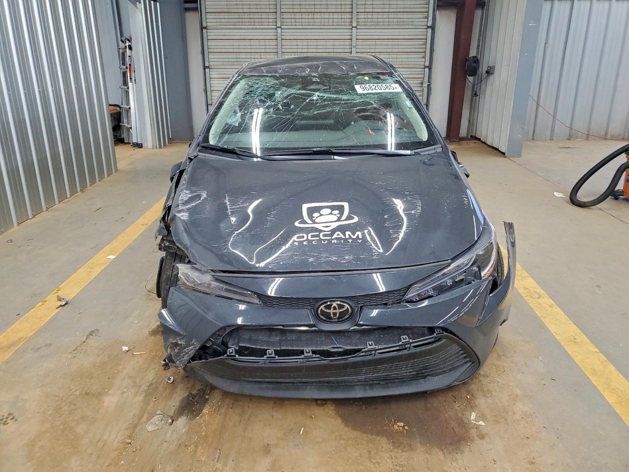 2025 TOYOTA COROLLA LE photo 5