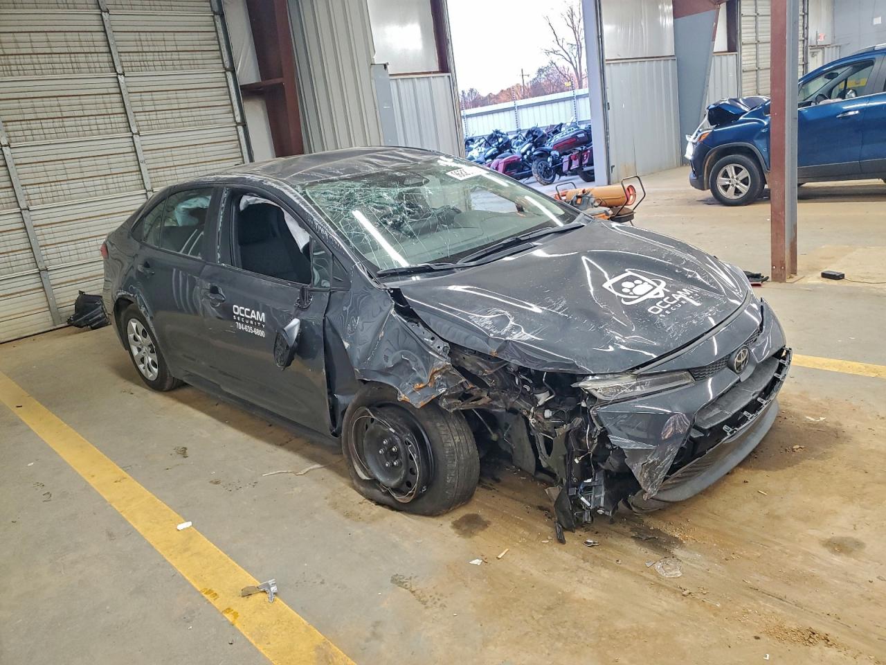 2025 TOYOTA COROLLA LE photo 4