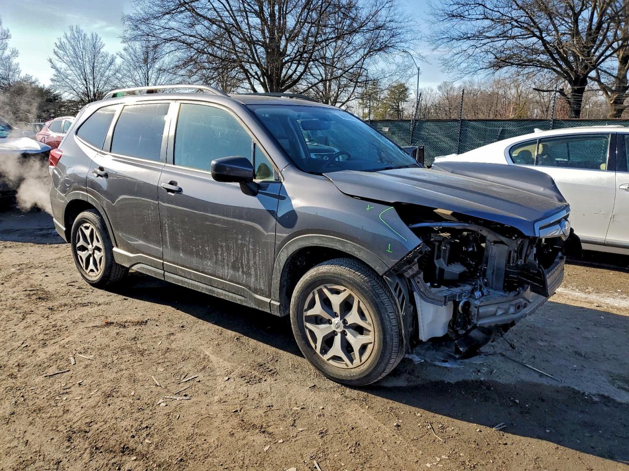 2020 SUBARU FORESTER PREMIUM photo 4