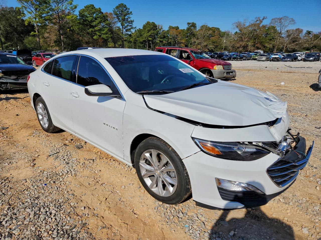 2022 CHEVROLET MALIBU LT photo 4