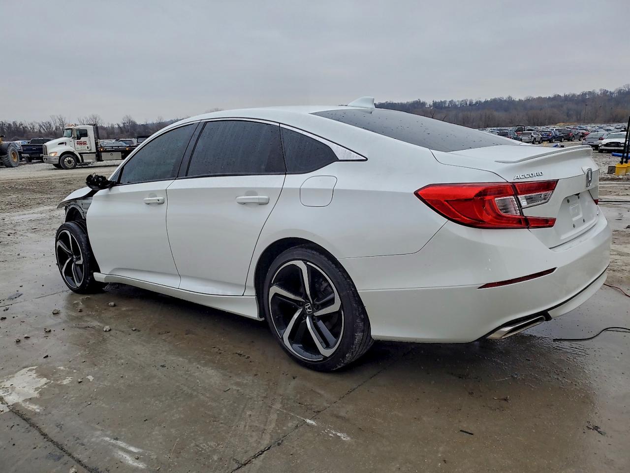 2020 HONDA ACCORD SPORT photo 2