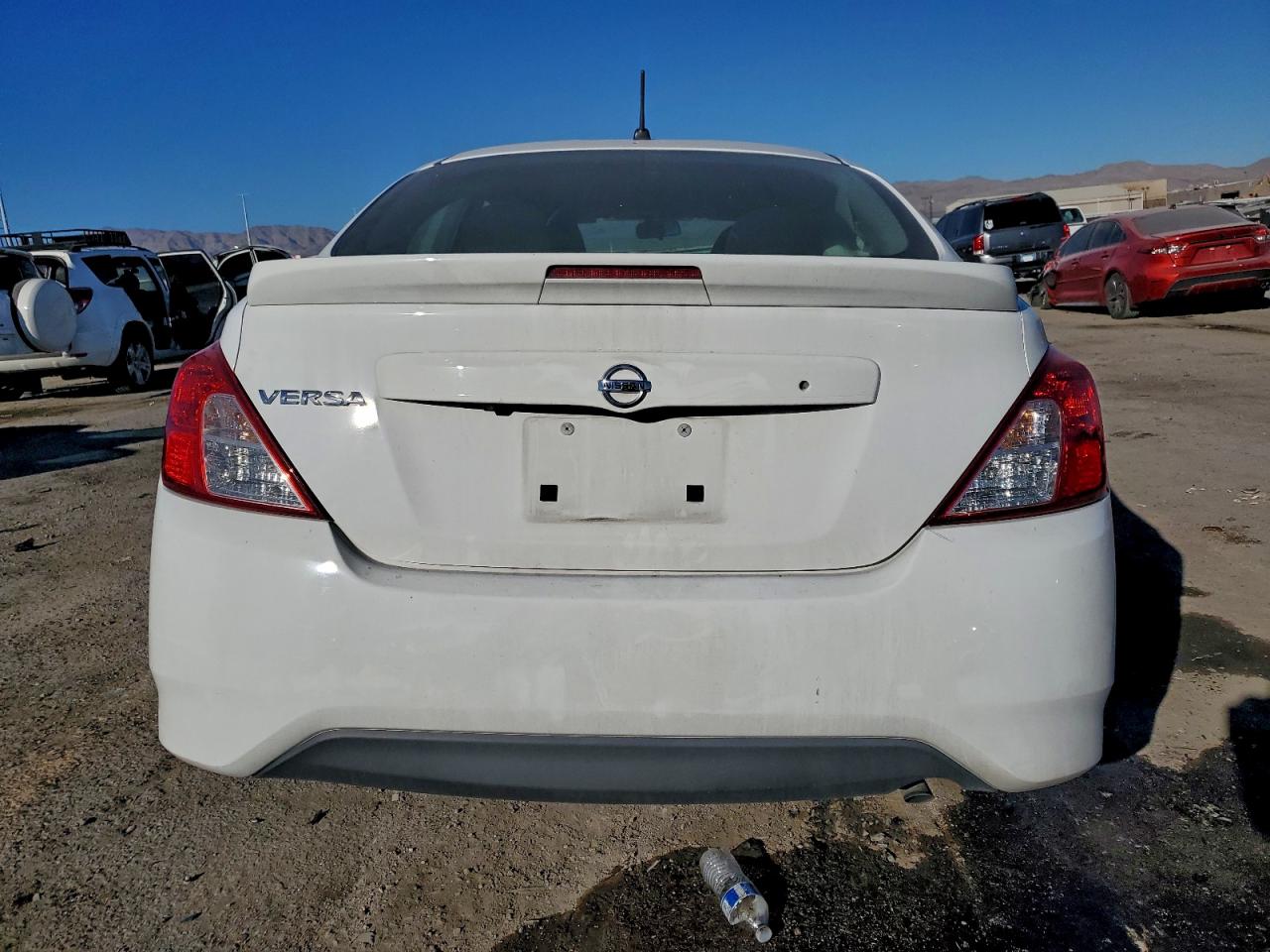 2019 NISSAN VERSA S photo 6