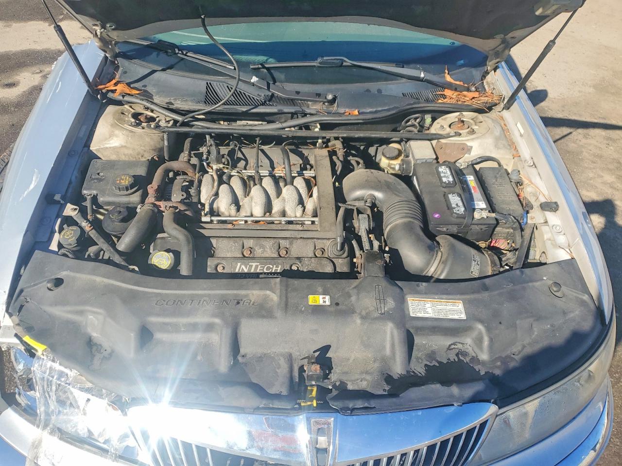 1999 LINCOLN CONTINENTAL photo 11