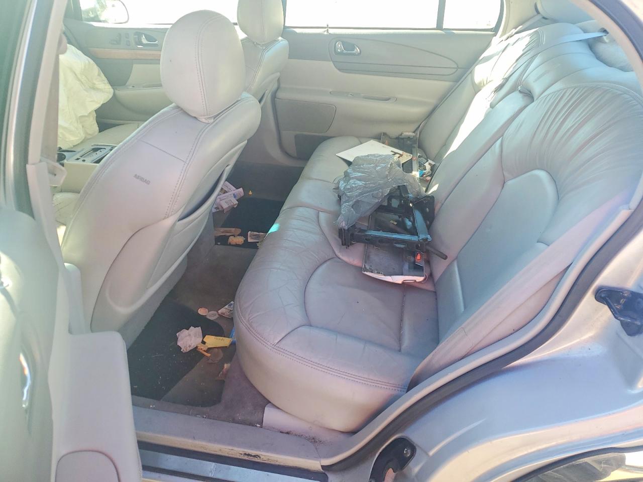 1999 LINCOLN CONTINENTAL photo 10