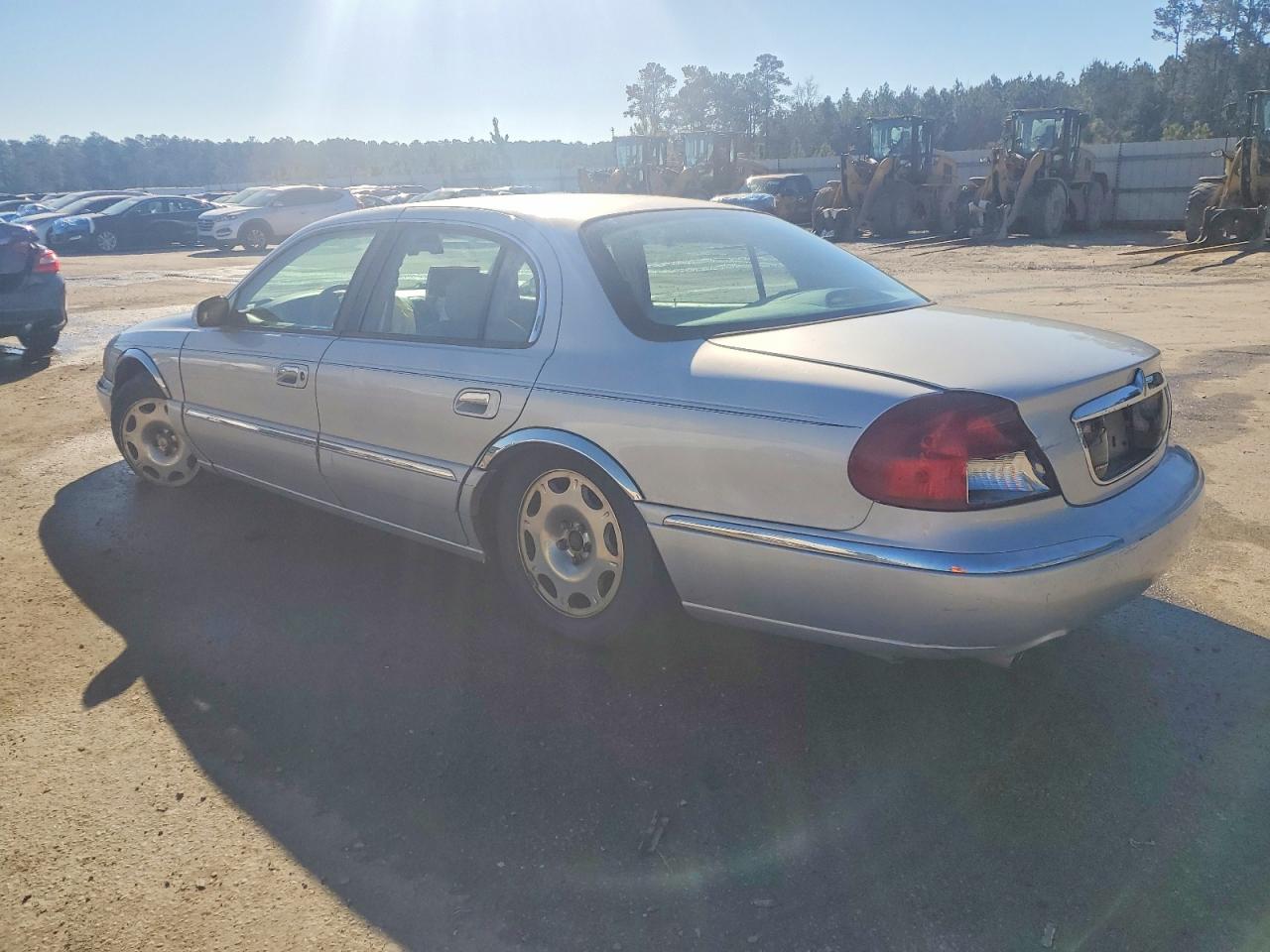 1999 LINCOLN CONTINENTAL photo 2
