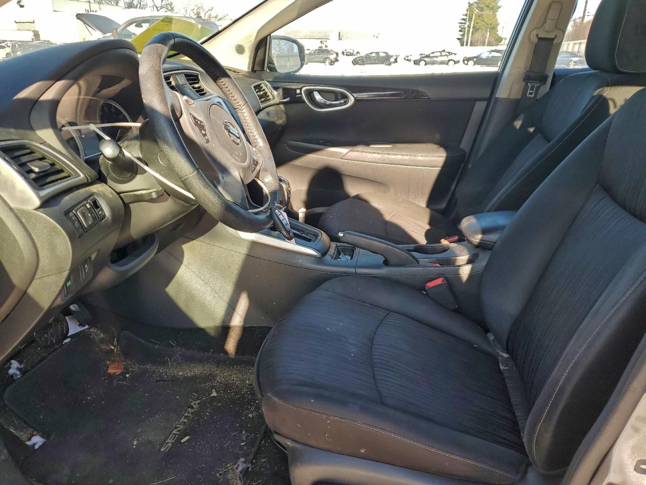 2019 NISSAN SENTRA S photo 7