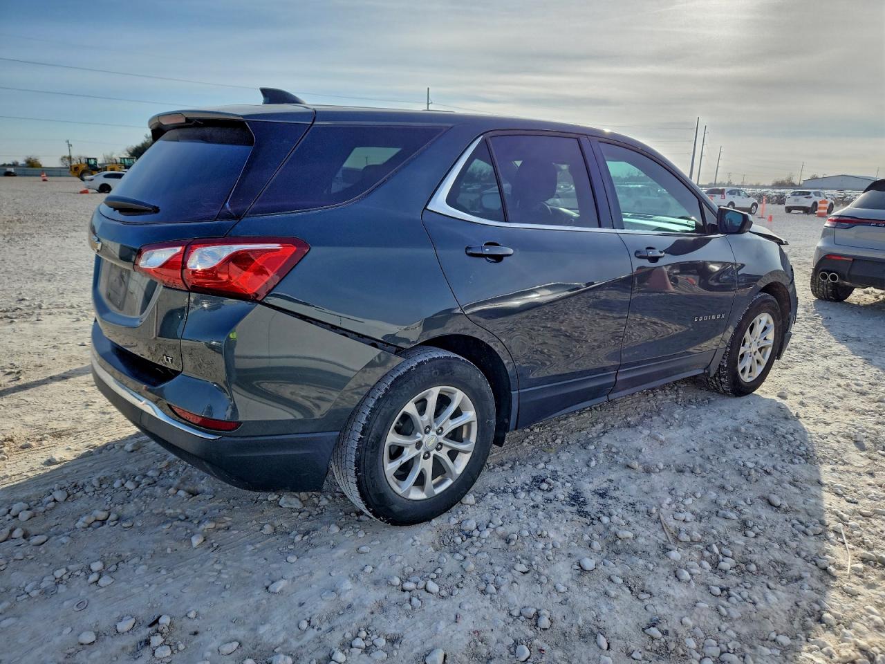 2019 CHEVROLET EQUINOX LT photo 3