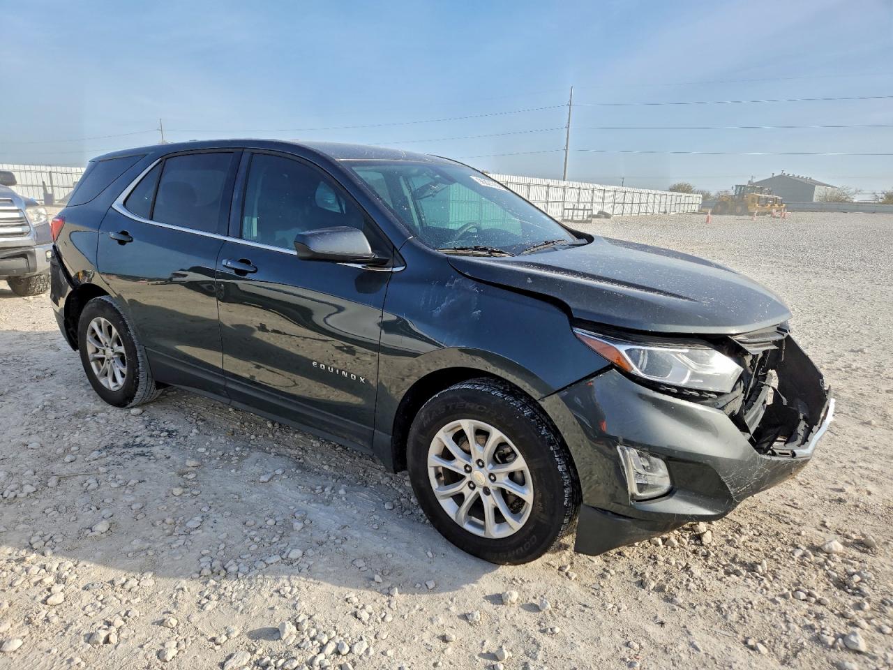 2019 CHEVROLET EQUINOX LT photo 4
