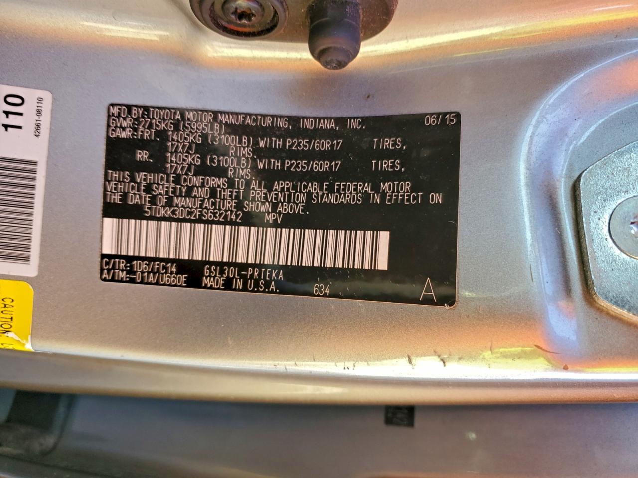 2015 TOYOTA SIENNA LE photo 14