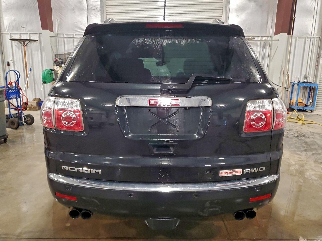 2011 GMC ACADIA SLE photo 6