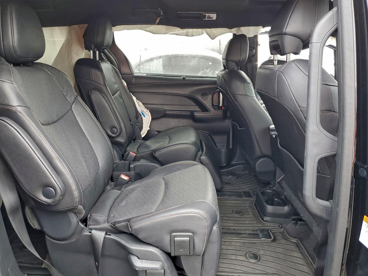 2025 TOYOTA SIENNA LIMITED photo 11