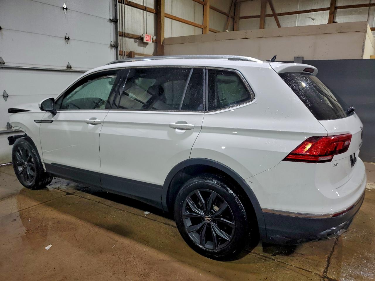 2024 VOLKSWAGEN TIGUAN SE photo 2