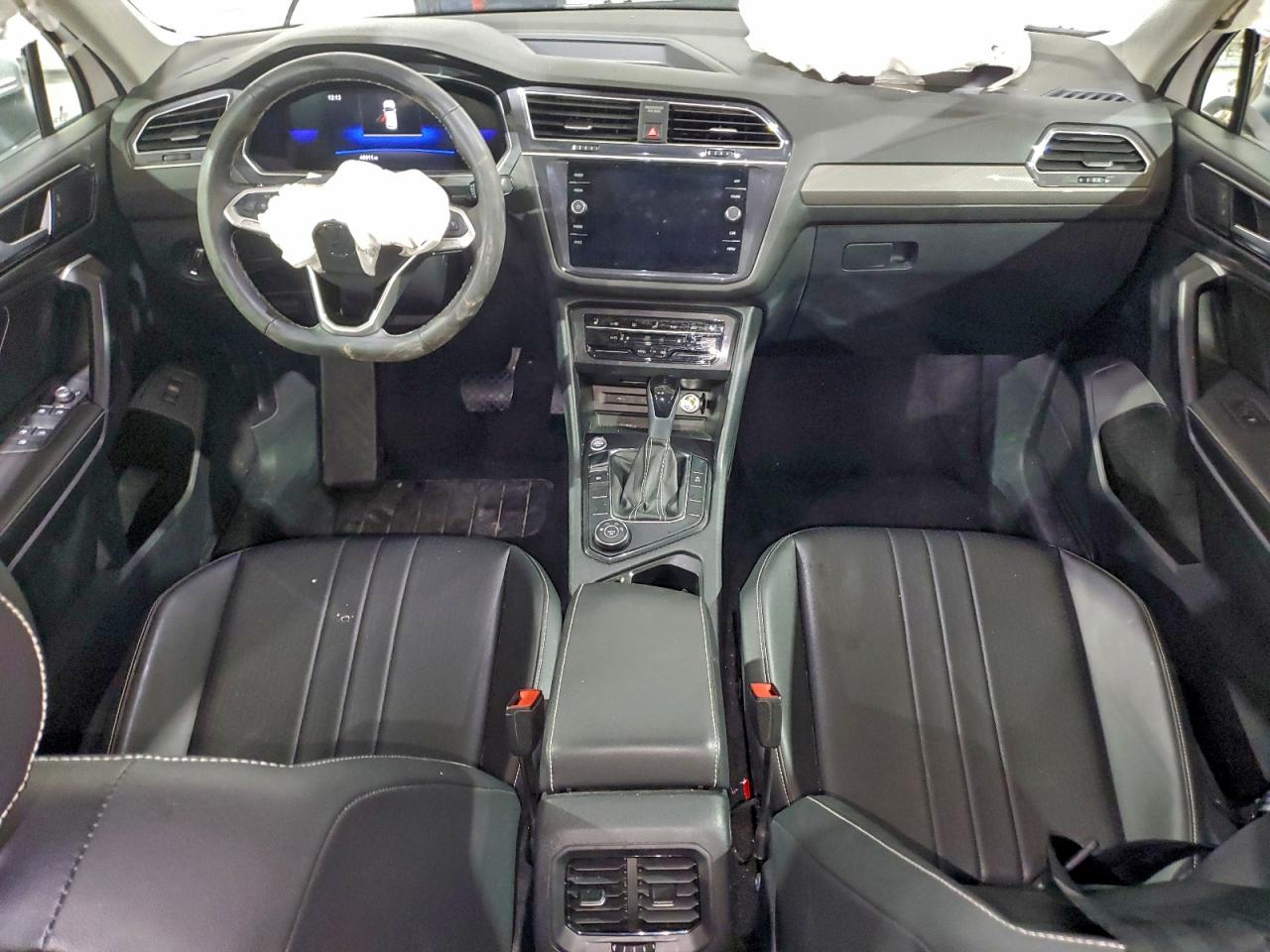 2024 VOLKSWAGEN TIGUAN SE photo 8