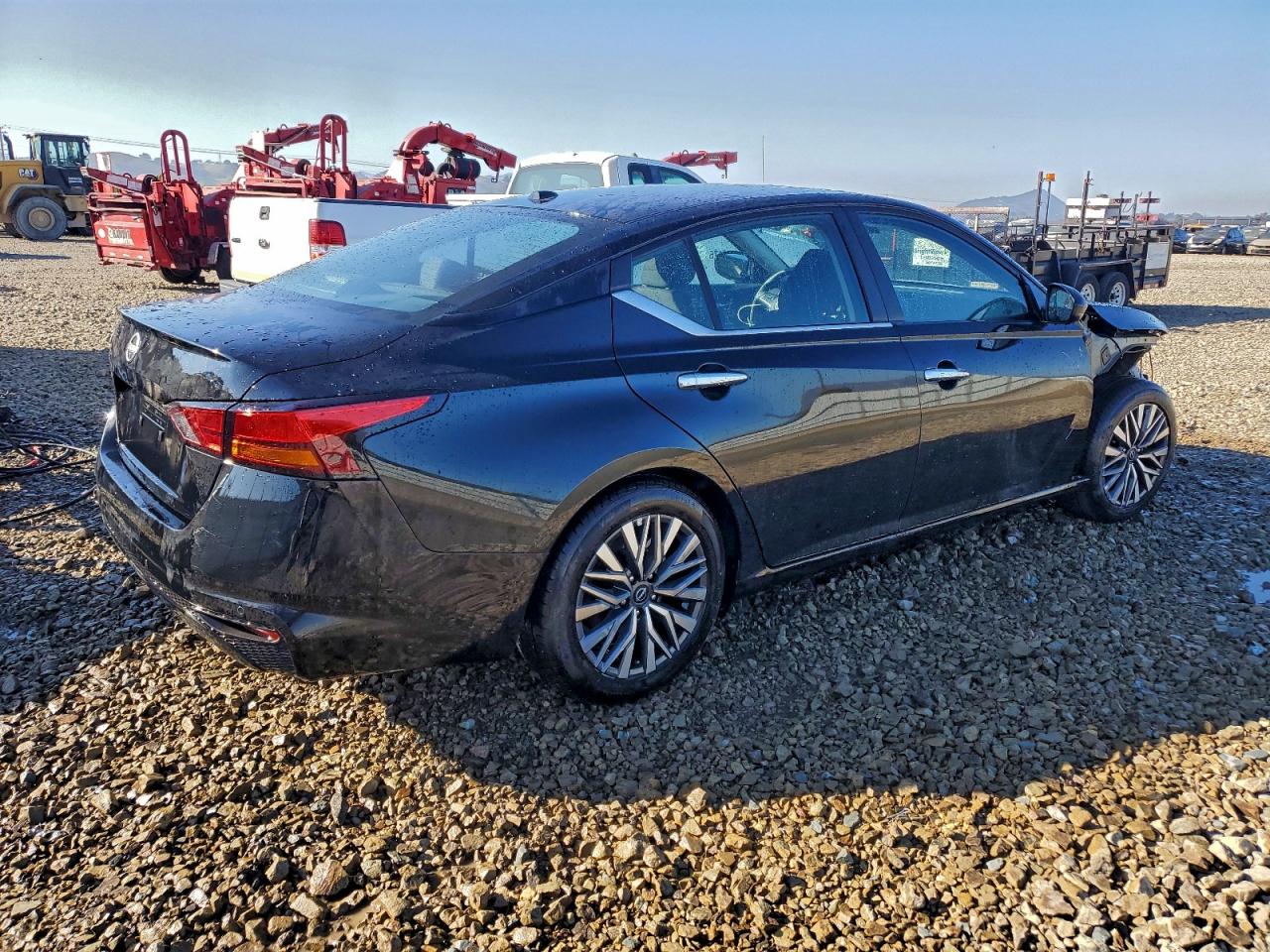 2025 NISSAN ALTIMA SV photo 3