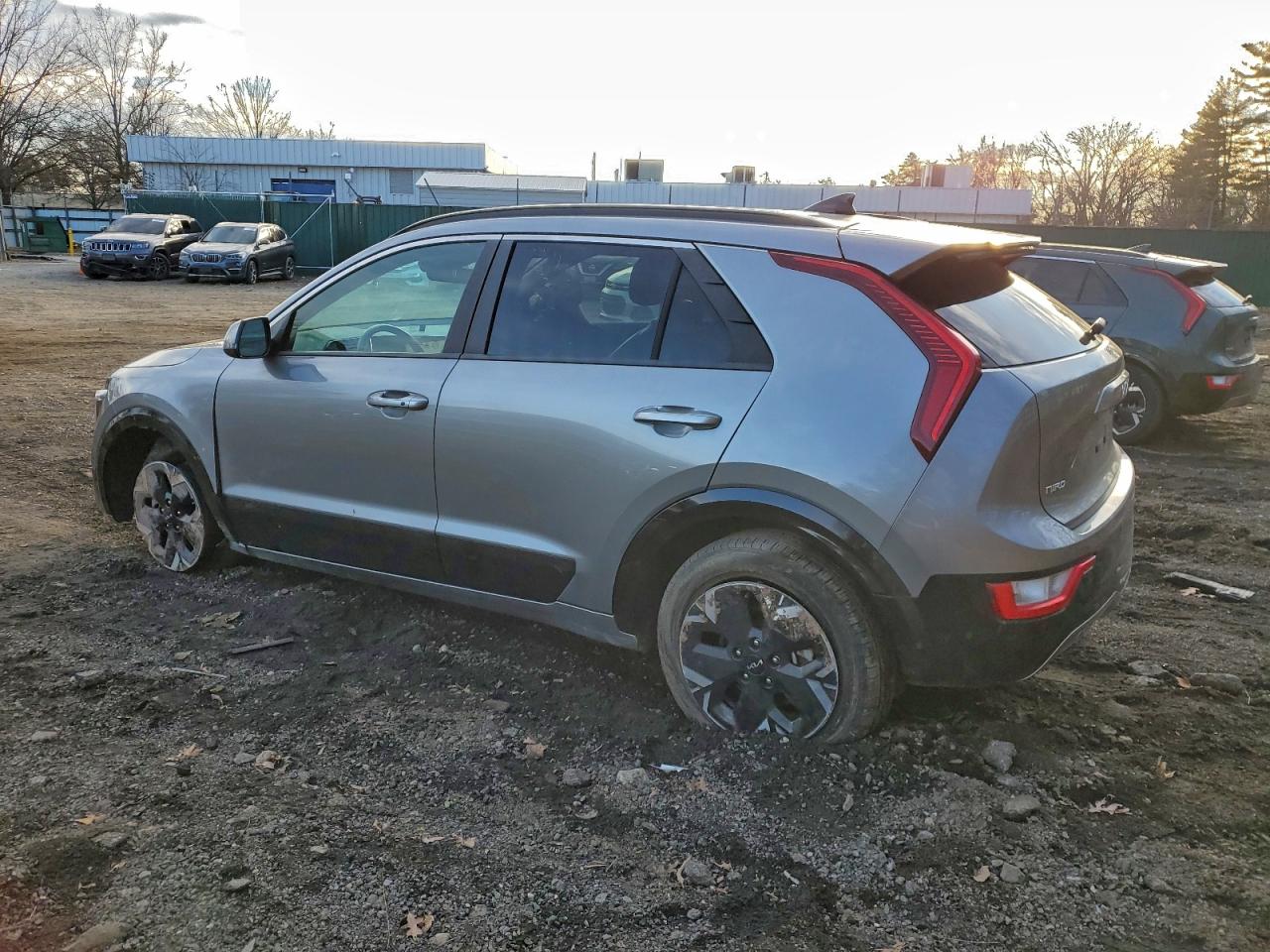 2023 KIA NIRO WIND photo 2