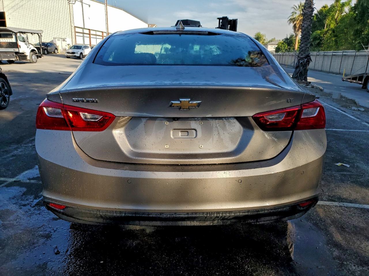 2024 CHEVROLET MALIBU LT photo 6